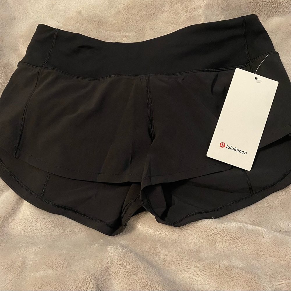 Lululemon speed up low rise lined shorts 2.5 inch